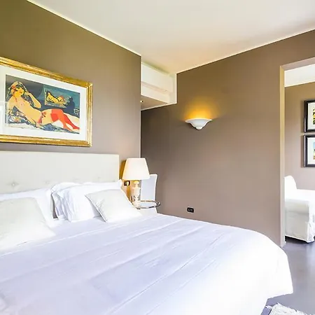 Veglio Sleeps 13 With Pool And Air Con *