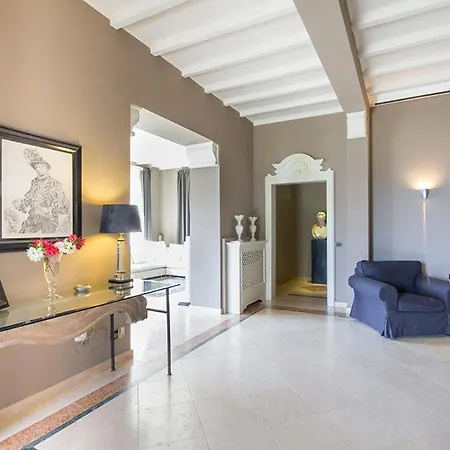 Veglio Sleeps 13 With Pool And Air Con