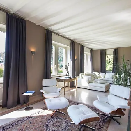 Villa Veglio Sleeps 13 With Pool And Air Con *