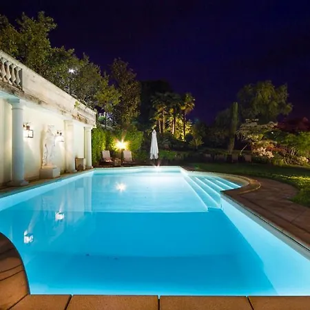 Veglio Sleeps 13 With Pool And Air Con 빌라