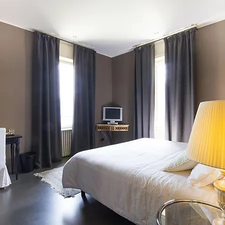 Veglio Sleeps 13 With Pool And Air Con *