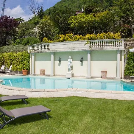 Veglio Sleeps 13 With Pool And Air Con Villa