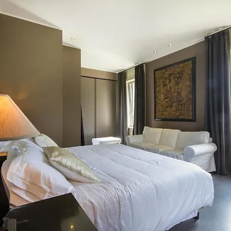 Veglio Sleeps 13 With Pool And Air Con Villa Laglio